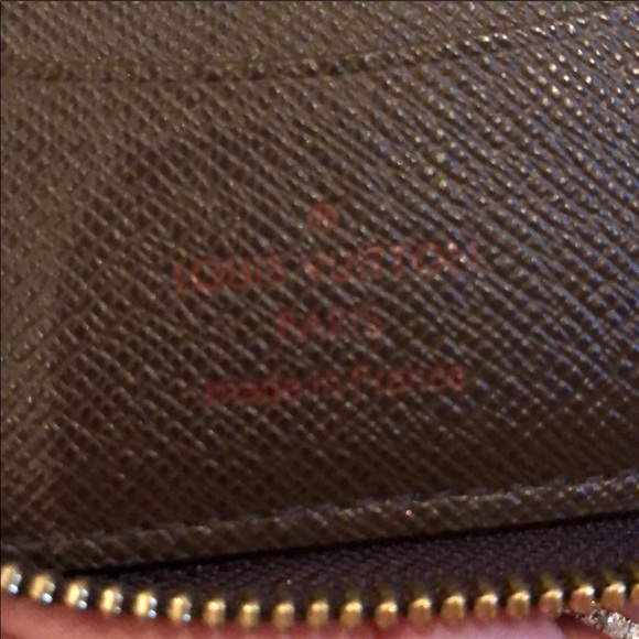 🦄 Louis Vuitton compact zippy wallet🦄 - Picture 5 of 8